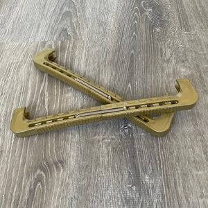 Figure Skating Blade Guards Gold Metallic Jerry’s Blade Guards